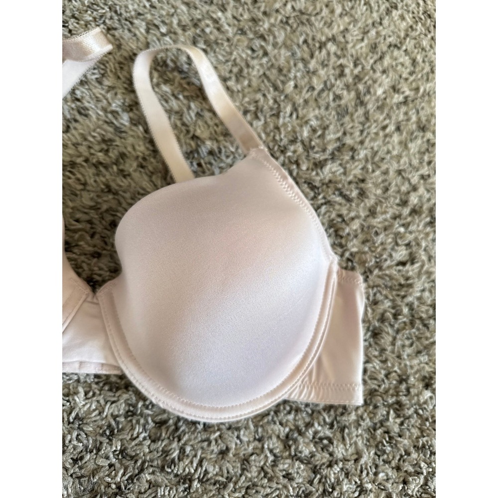Ellen Tracy Women's Nude Underwire Molded Cups Bra Size 38C - Picture 3 of 9